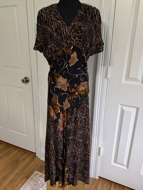 Vintage Karin Stevens Rayon Animal Print Midi Dress Size 8 Brown Black V Neck